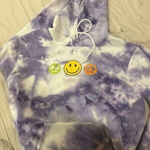 NWOT Never Worn Rue 21 Smile Hoodie